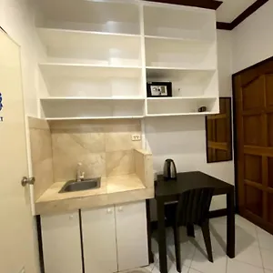 ** Hotel Oyo 857 Makati Avenue Philippines