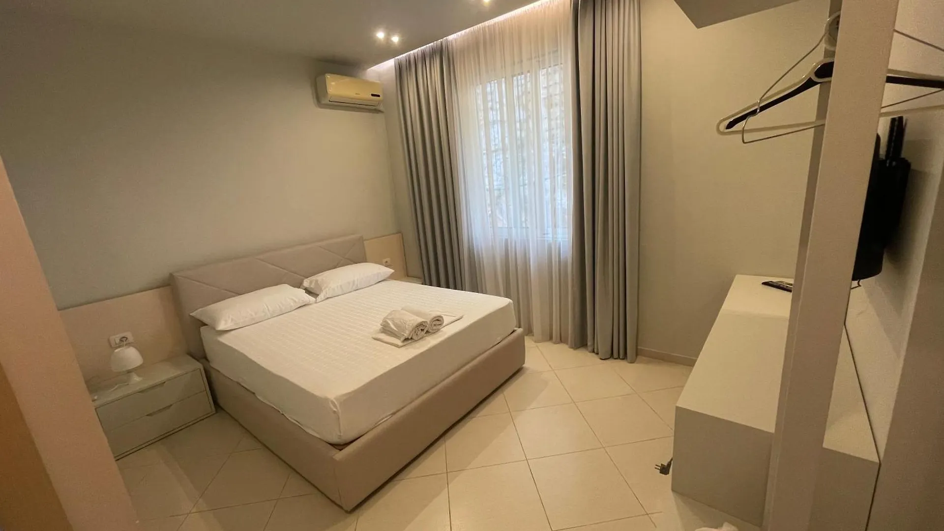 Hotel Ble Ble Vlorë 3*,