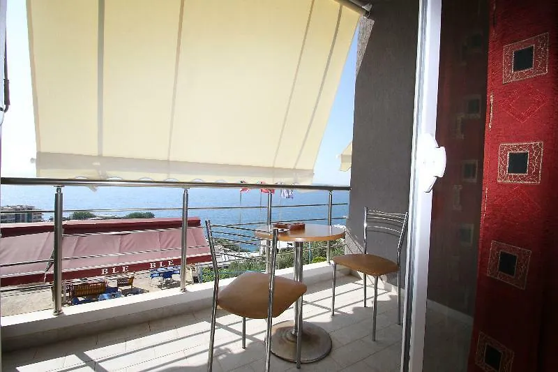 Hotel Ble Ble Vlorë 3*,